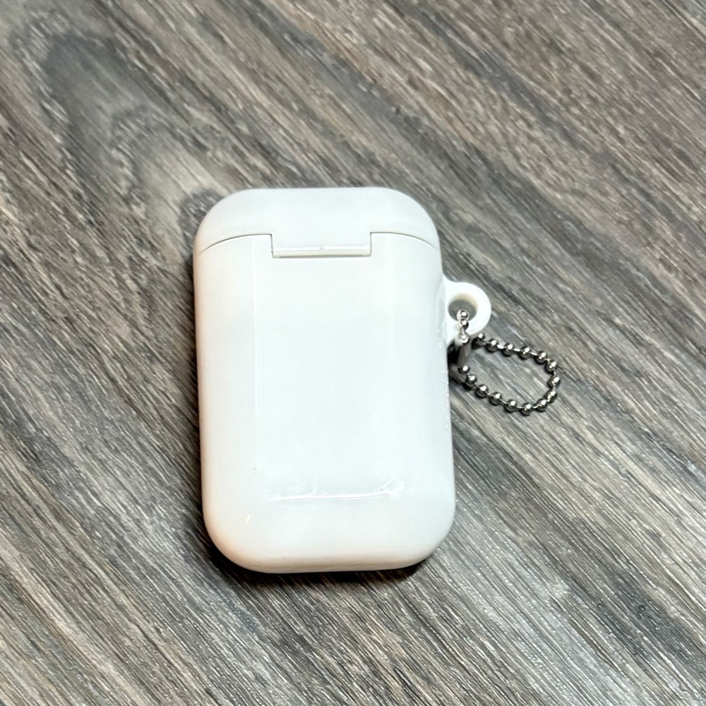 Arbonne White Environmentally-Friendly Reusable Straw with Case - Picture 2 of 4